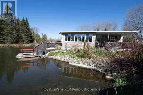 61 Lakeside Street Wellington North ON N0G 2L0