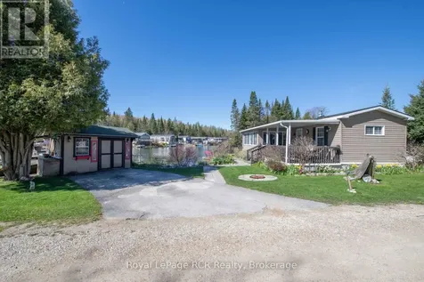 61 Lakeside Street Wellington North ON N0G 2L0