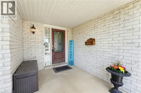 29 Watson Crescent Ayr ON N0B 1E0