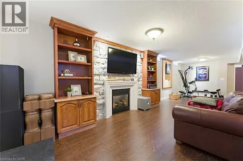 29 Watson Crescent Ayr ON N0B 1E0