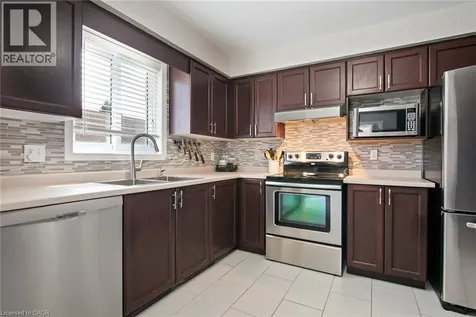 729 Brandenburg Boulevard Waterloo ON N2T 2V4