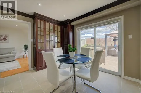 32 Lena Crescent Cambridge ON N1R 8P4