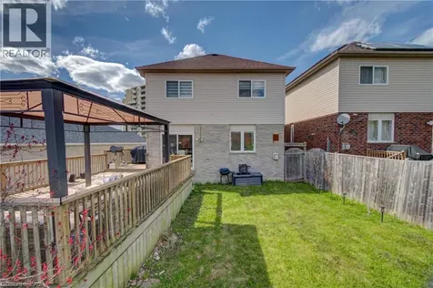 32 Lena Crescent Cambridge ON N1R 8P4