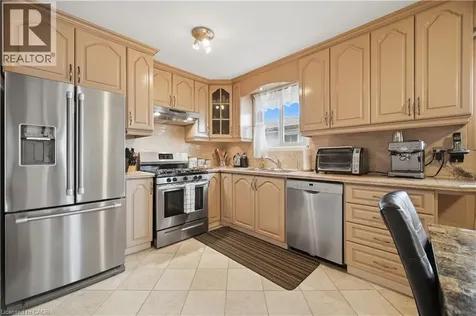31 Summercrest Drive Hamilton ON L8K 6G5