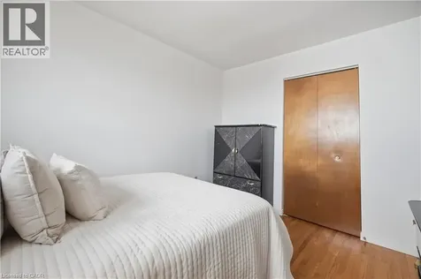 31 Summercrest Drive Hamilton ON L8K 6G5