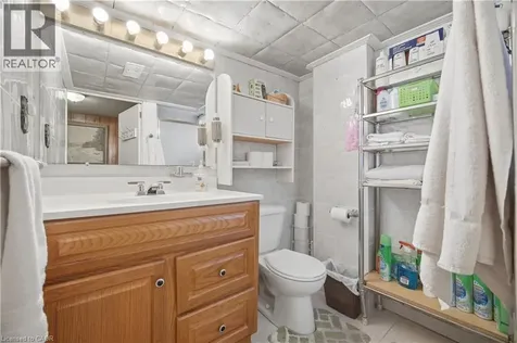 31 Summercrest Drive Hamilton ON L8K 6G5