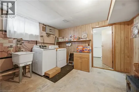 31 Summercrest Drive Hamilton ON L8K 6G5