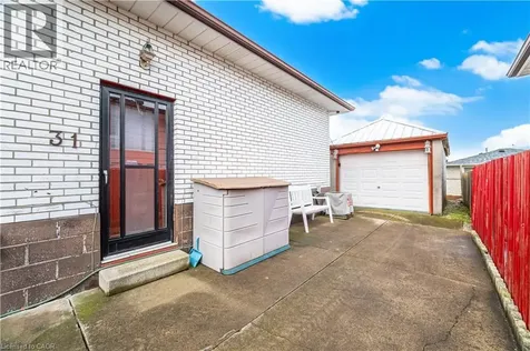 31 Summercrest Drive Hamilton ON L8K 6G5