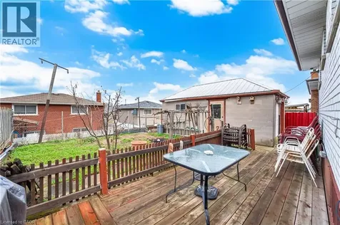 31 Summercrest Drive Hamilton ON L8K 6G5