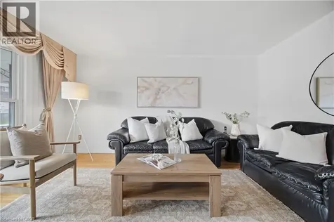 31 Summercrest Drive Hamilton ON L8K 6G5