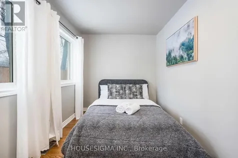 8892 Beachwood Road Wasaga Beach ON L9Z 2Y5