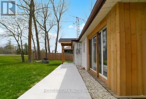 8892 Beachwood Road Wasaga Beach ON L9Z 2Y5