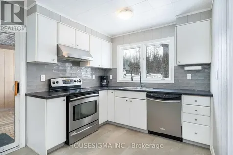 8892 Beachwood Road Wasaga Beach ON L9Z 2Y5