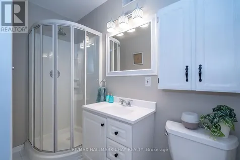 3778 West Street West Innisfil ON L9S 2L8