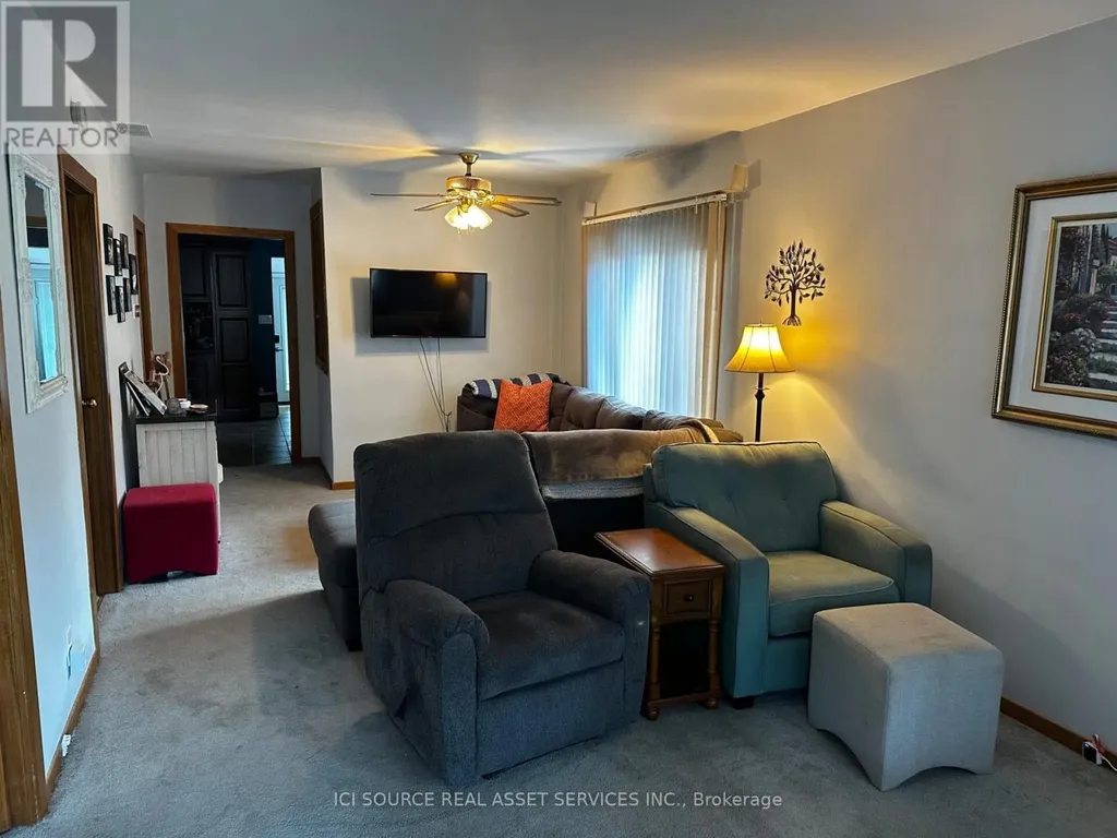 1043 Lena Avenue Windsor ON N9C 3K3