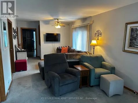 1043 Lena Avenue Windsor ON N9C 3K3
