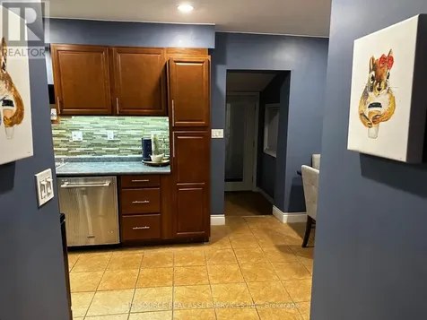 1043 Lena Avenue Windsor ON N9C 3K3
