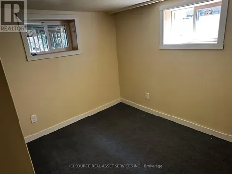 1043 Lena Avenue Windsor ON N9C 3K3