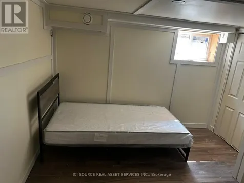 1043 Lena Avenue Windsor ON N9C 3K3