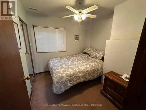 1043 Lena Avenue Windsor ON N9C 3K3