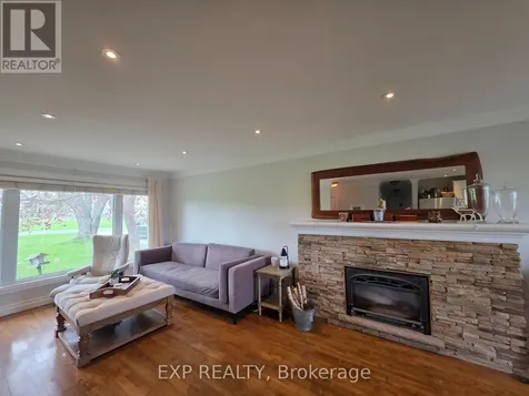 2724 8 Sideroad Burlington ON L7P 0E6