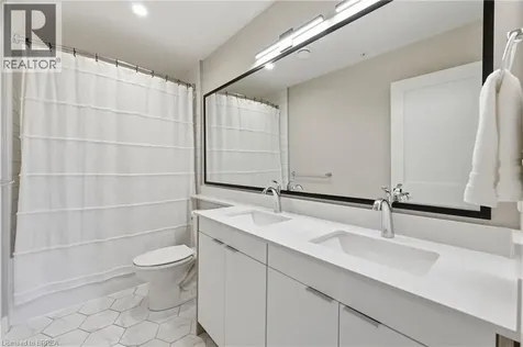 34 Norman Street Brantford ON N3R 2Y1