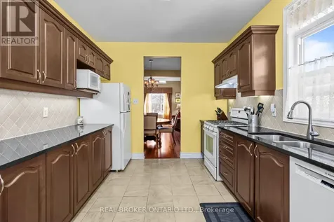 204 Hillpark High Street Ottawa ON K1W 0B5