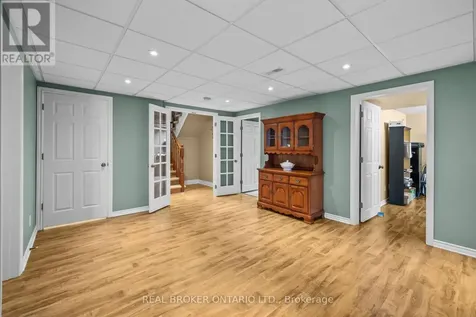 204 Hillpark High Street Ottawa ON K1W 0B5