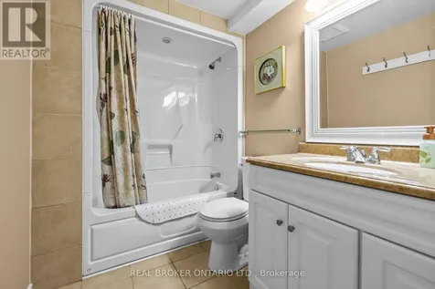 204 Hillpark High Street Ottawa ON K1W 0B5