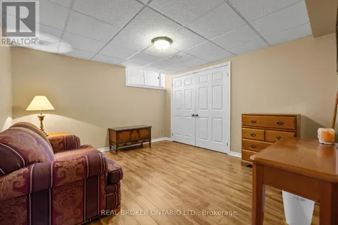 204 Hillpark High Street Ottawa ON K1W 0B5