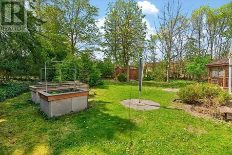 38 Wychwood Park London North (north J) ON N6G 1R6