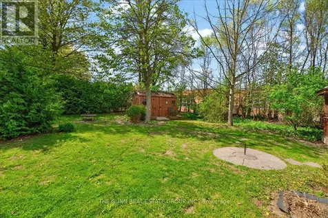 38 Wychwood Park London North (north J) ON N6G 1R6