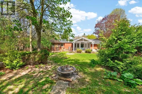 38 Wychwood Park London North (north J) ON N6G 1R6