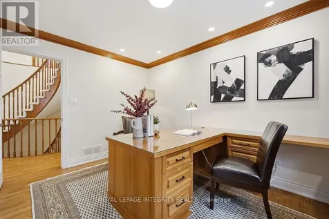 50 Rosenfeld Crescent Ottawa ON K2K 2L2