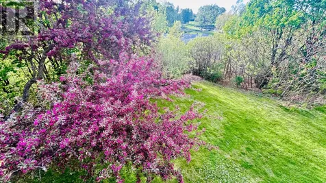 50 Rosenfeld Crescent Ottawa ON K2K 2L2