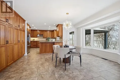50 Rosenfeld Crescent Ottawa ON K2K 2L2