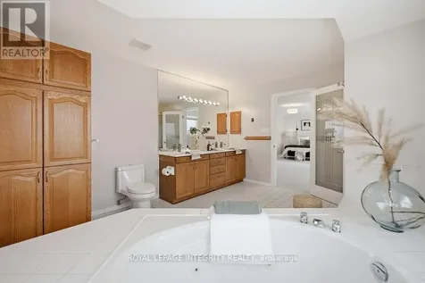50 Rosenfeld Crescent Ottawa ON K2K 2L2