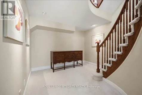 50 Rosenfeld Crescent Ottawa ON K2K 2L2