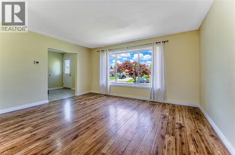 37 Gottscheer Court Kitchener ON N2M 3L3