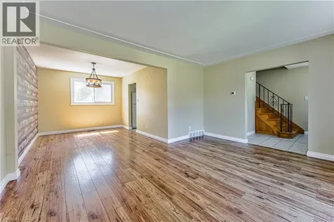 37 Gottscheer Court Kitchener ON N2M 3L3