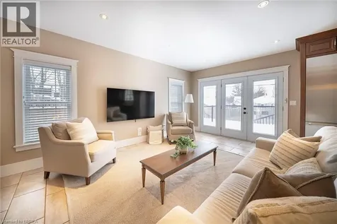 48 Lincoln Avenue Brantford ON N3T 4S7