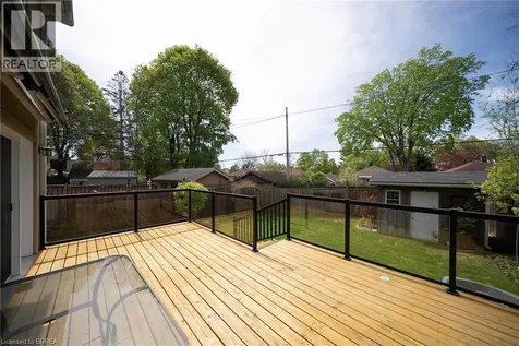 48 Lincoln Avenue Brantford ON N3T 4S7