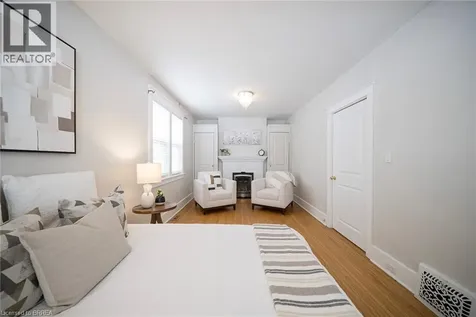 48 Lincoln Avenue Brantford ON N3T 4S7