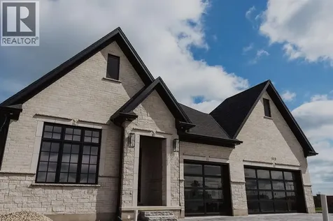 110 Newcastle Drive Sarnia ON N7S 0A7