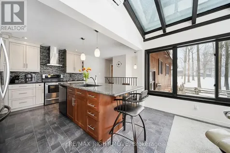 220 Belmoral Drive Orillia ON L3V 5R1