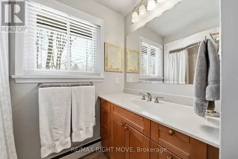 220 Belmoral Drive Orillia ON L3V 5R1