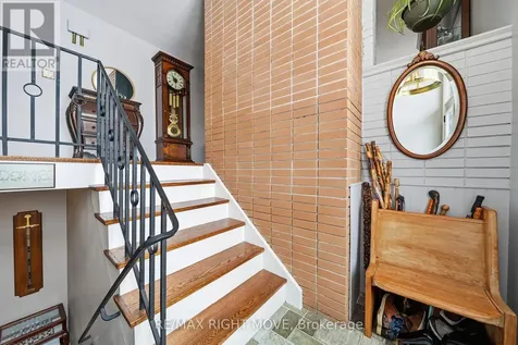 220 Belmoral Drive Orillia ON L3V 5R1