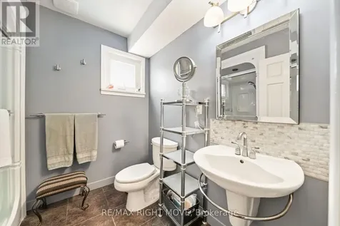 220 Belmoral Drive Orillia ON L3V 5R1