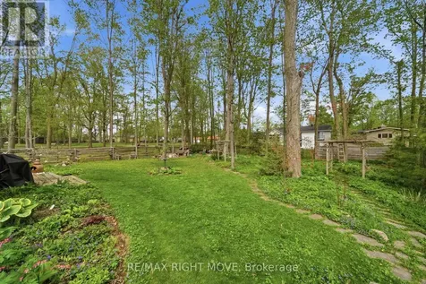 220 Belmoral Drive Orillia ON L3V 5R1