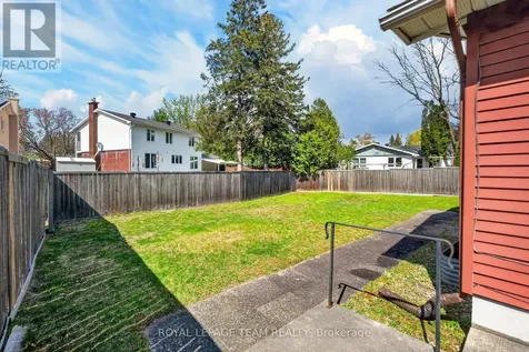 21 Lindhurst Crescent Ottawa ON K2G 0T8